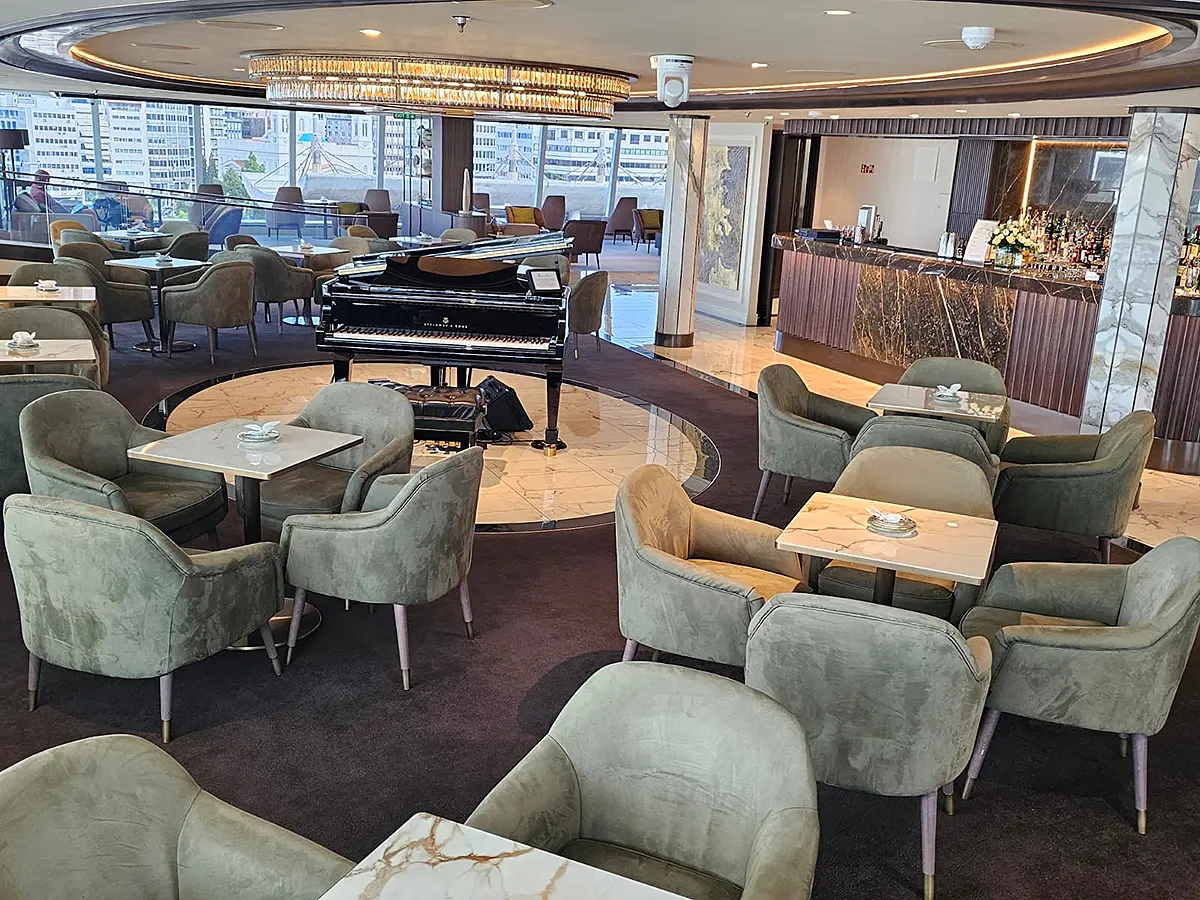 Explora II - Explora Lounge